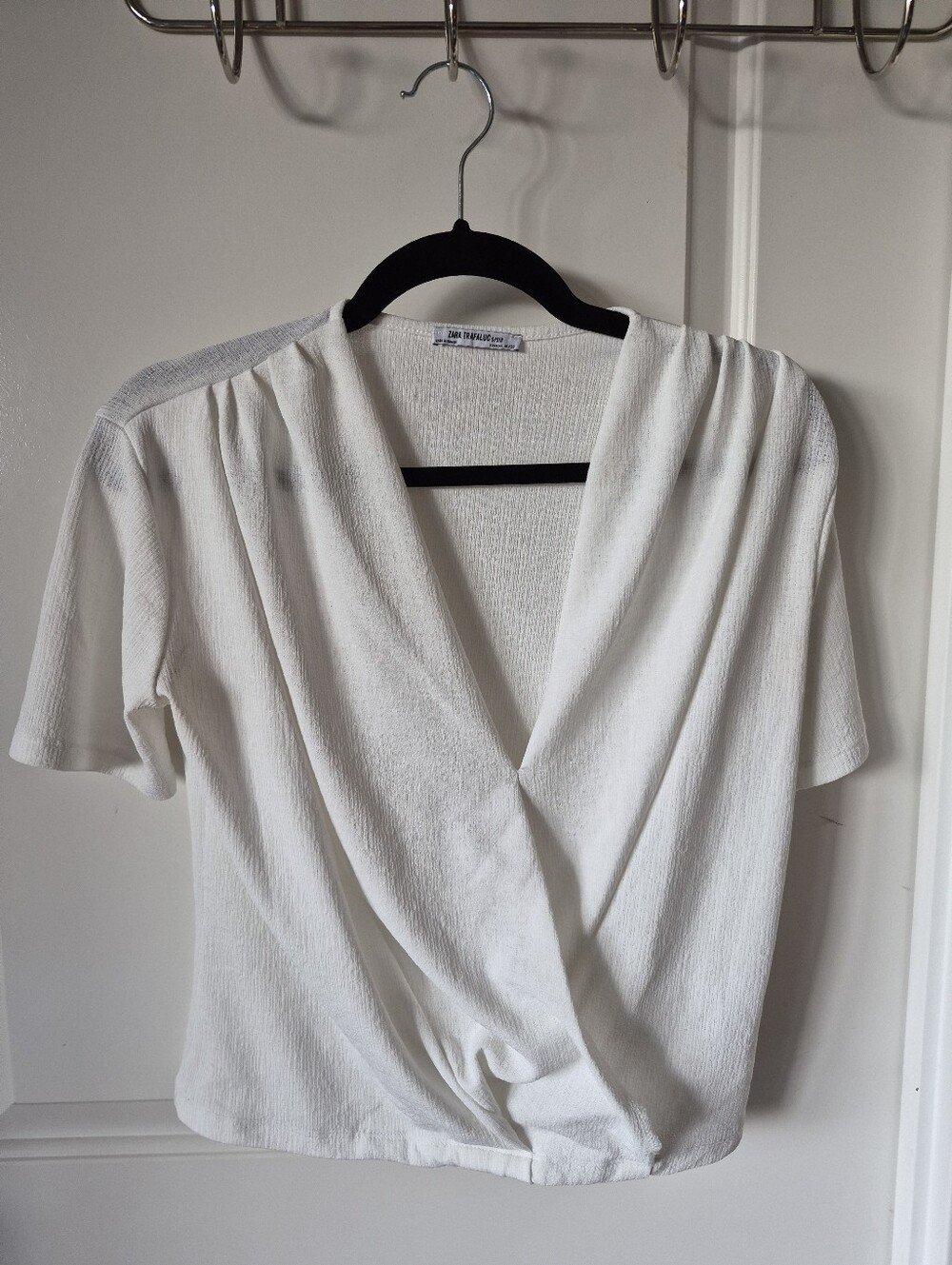 Zara White Draped V-Neck Short Sleeve Blouse